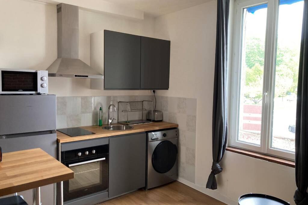T2 Home Sweet Home Gare Wifi Parking Evreux Exterior photo